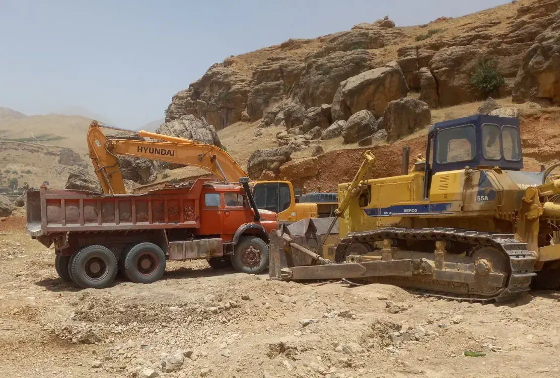 اجاره دهنده بیل لودر کمپرسی.پیمانکاری خاکبرداری|خدمات حمل و نقل|شهرکرد, |دیوار