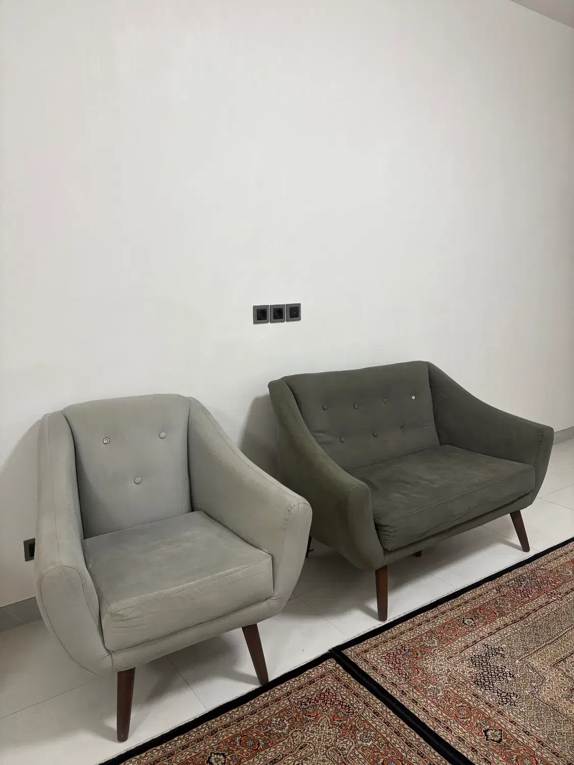 مبل راحتی|مبلمان خانگی و میز عسلی|رشت, سلیمانداراب|دیوار