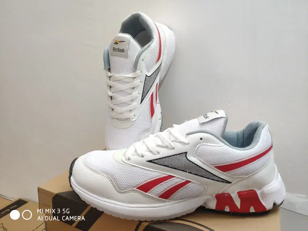 ریبوک رانینگ|کیف، کفش، کمربند|کرمان, |دیوار