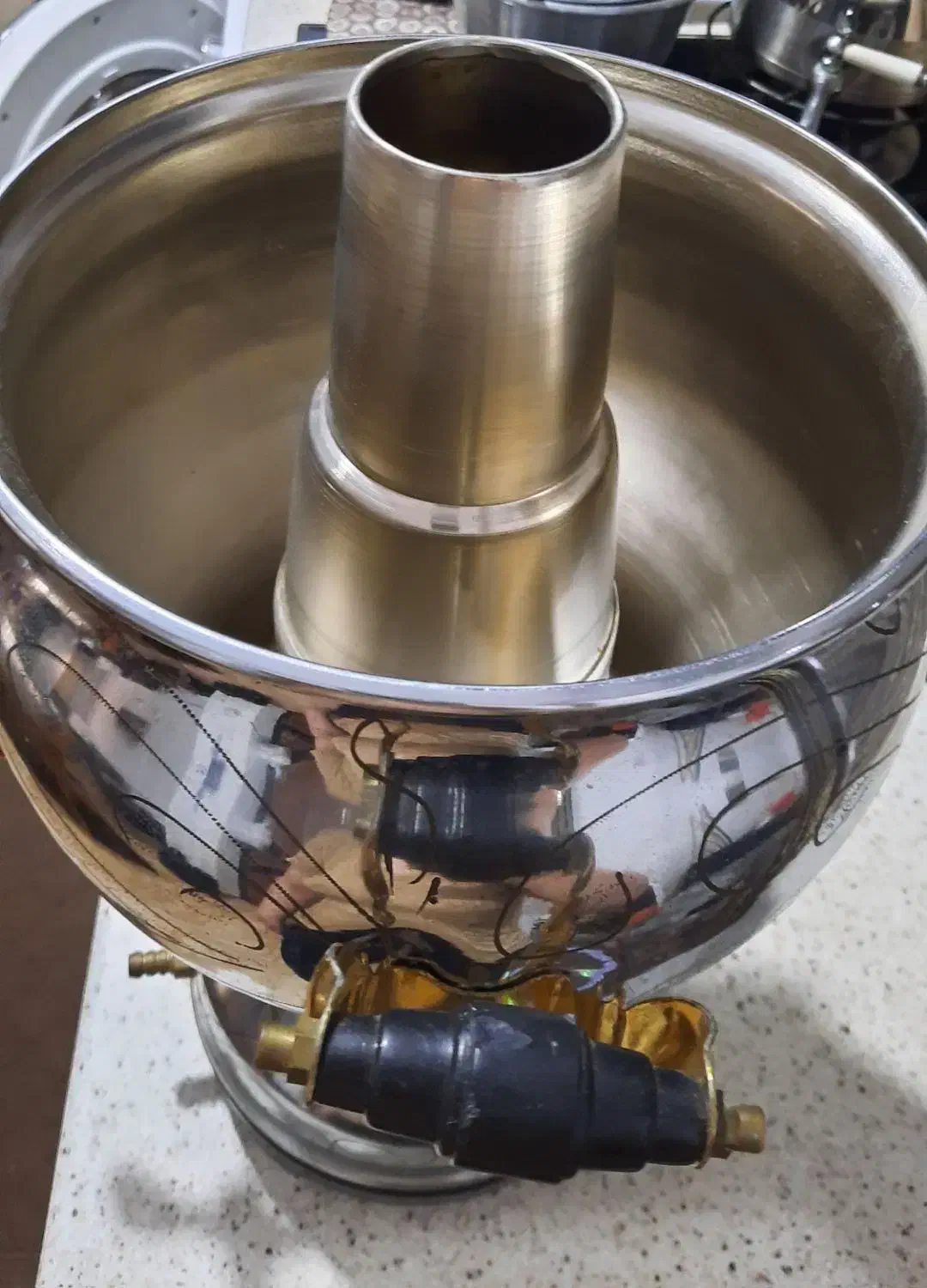 سماور گازی  ۴ لیتری|سماور، چای‌ساز، قهوه‌ساز|لاهیجان, بوجایه|دیوار