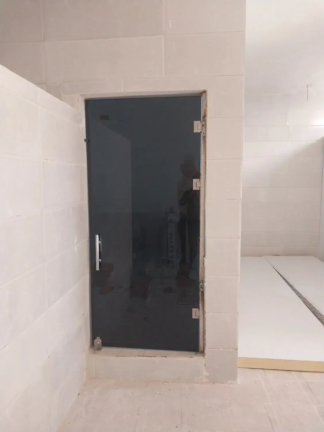 درب  برقی وشیشه  سکوریت|خدمات پیشه و مهارت|صدرا-فارس, فاز ۱|دیوار