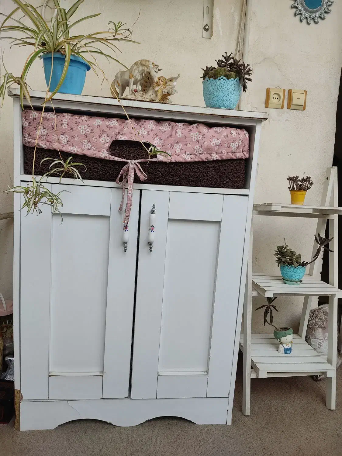 جاکفشی|جاکفشی، کمد، دراور|گرگان, |دیوار