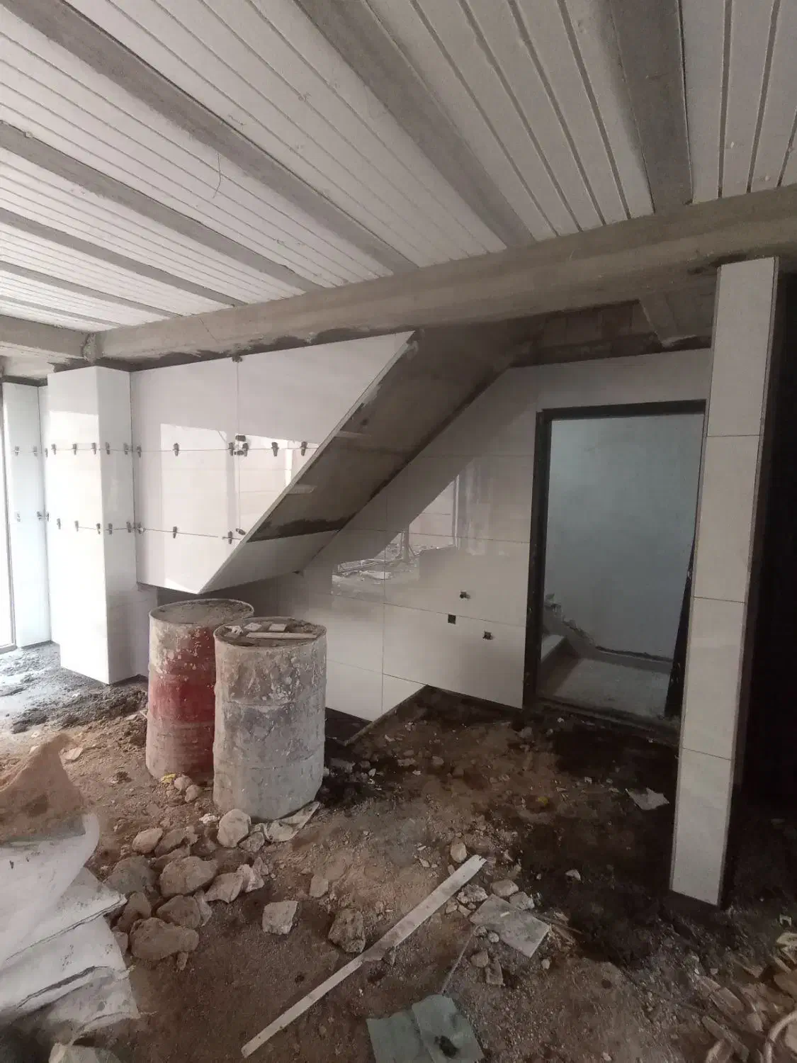 کارگر درکاشی کاری، روزانه 800|استخدام معماری، عمران و ساختمانی|اردبیل, |دیوار