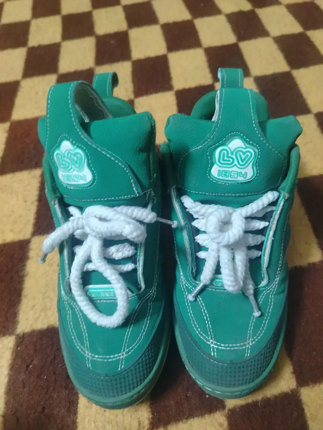 کفش پسرانه اسپورت سایز 41 درحد نو|کیف، کفش، کمربند|خوی, |دیوار