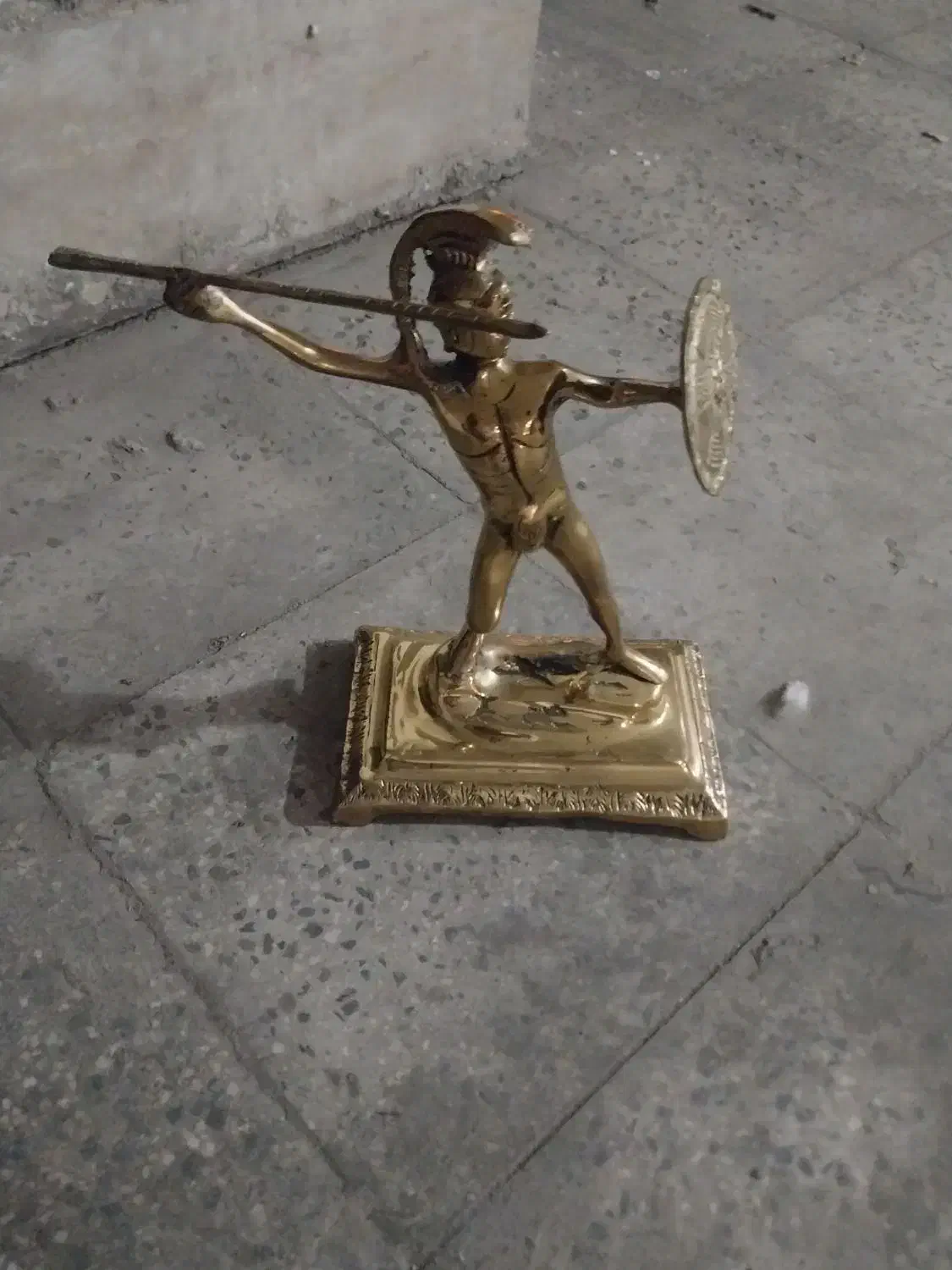 مجسمه برنز|مجسمه، تندیس، ماکت|پردیس, فاز ۸|دیوار