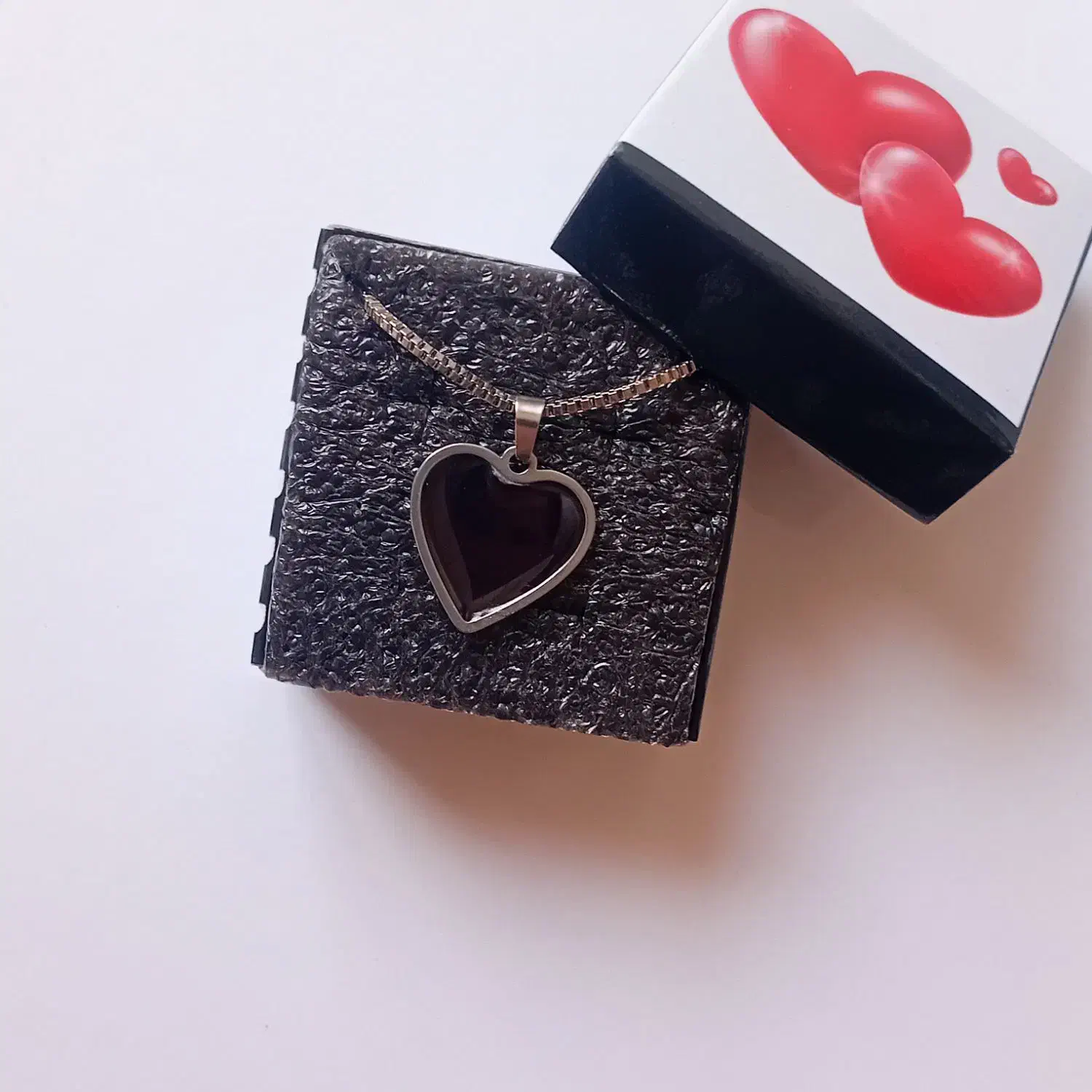 گردنبند حرارتی|بدلیجات|بروجرد, |دیوار