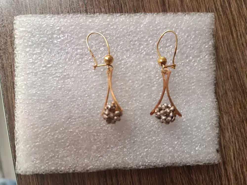 فروش فوری دوتا النگو وگوشواره بچه گانه با فاکتور|جواهرات|بندرعباس, |دیوار