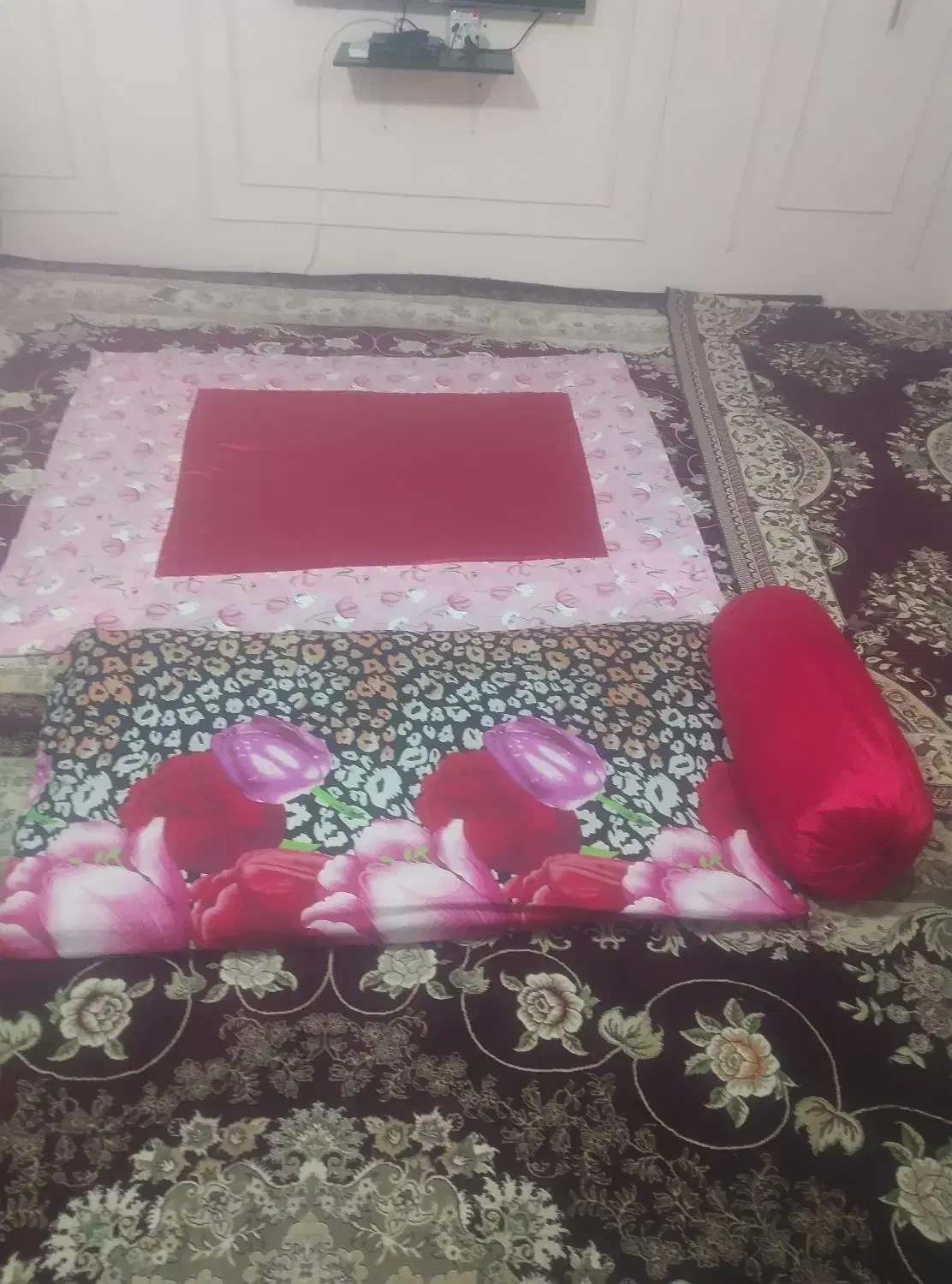 لحاف تشک آذربایجان|رختخواب، بالش، پتو|ورامین, ورامین|دیوار