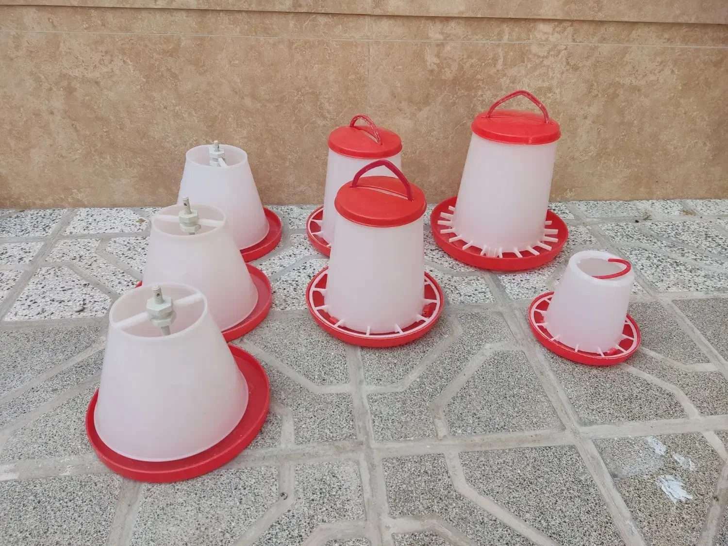 لوازم و تجهیزات جوجه و مرغ و خروس|حیوانات مزرعه|تربتحیدریه, قائم|دیوار