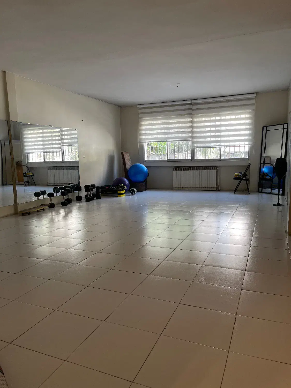 اجاره سالن مسکونی روزانه و ساعتی بدون تجهیزات|اجارهٔ کوتاهمدت دفتر کار و فضای آموزشی|تهران, قیطریه|دیوار