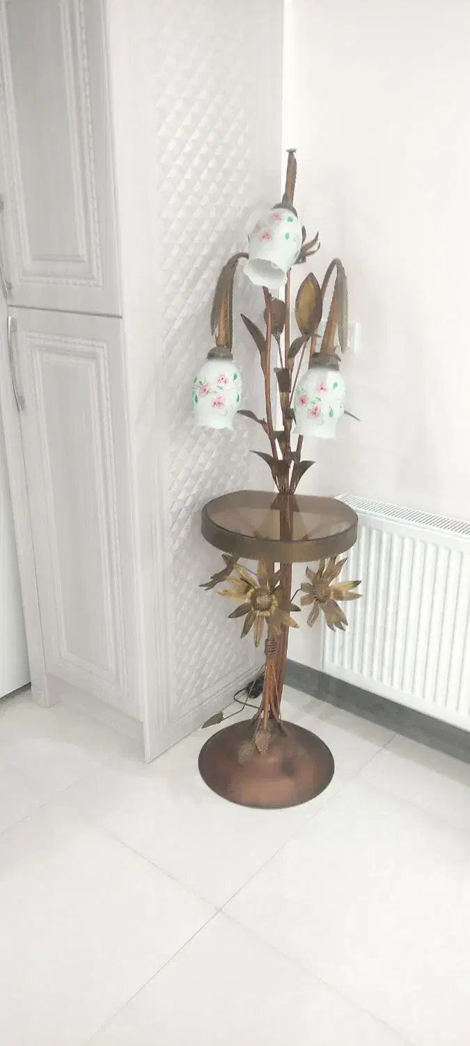 آباژور فلزی برنجی نو در حد بدون رنگ شدی|چراغ خواب و آباژور|خرمآباد, |دیوار