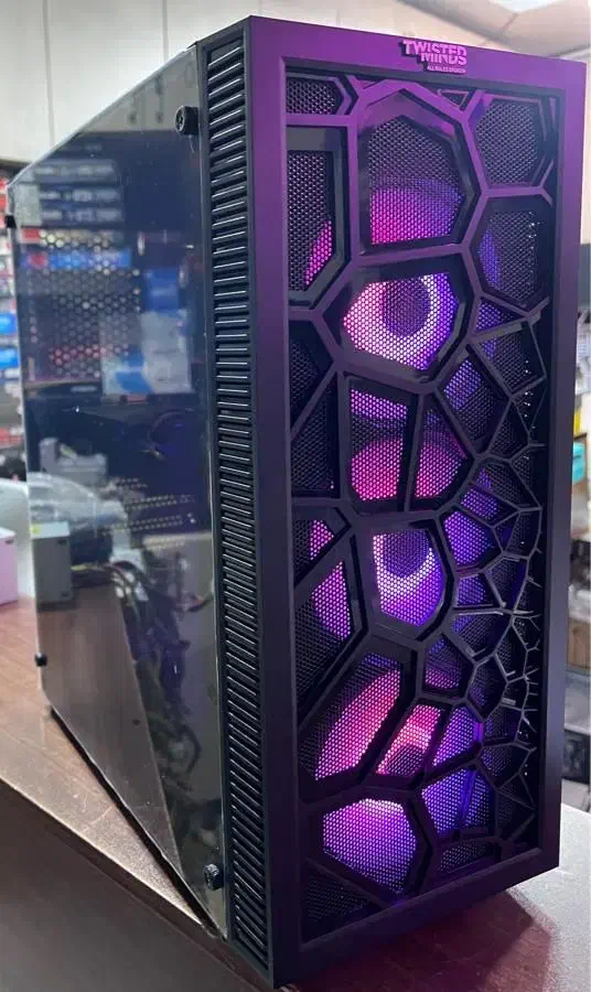 کیس گیمینگ و رندرینگ اقتصادی ( نقد و اقساط)|رایانه رومیزی|شیراز, عفیف‌آباد|دیوار