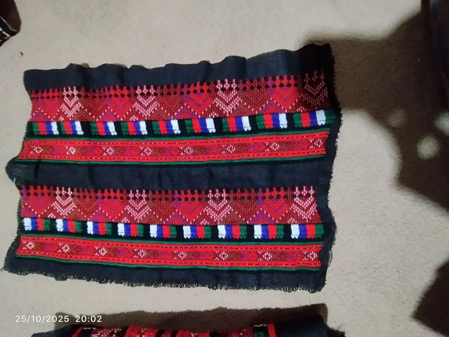 زی آستین|لباس|زابل, |دیوار