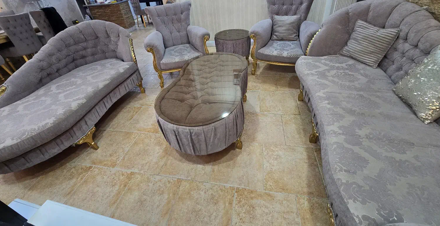 سرویس مبلمان ۷نفره|مبلمان خانگی و میز عسلی|رشت, معلم|دیوار