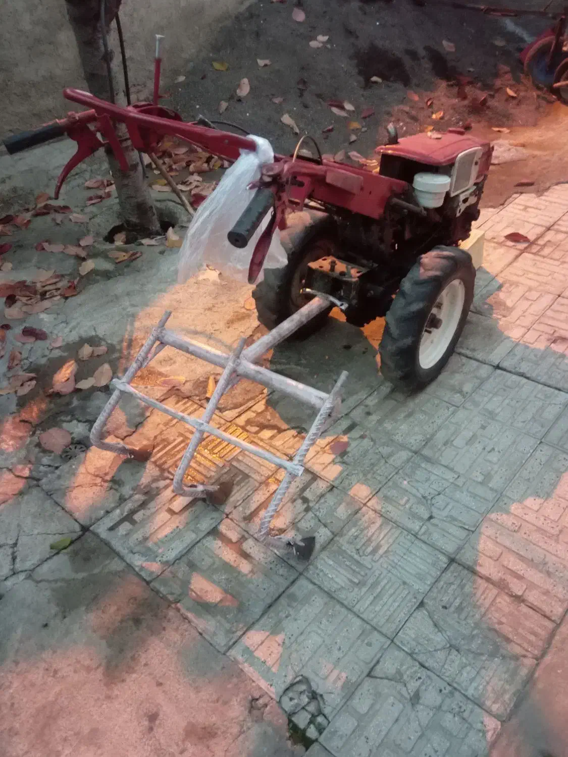 تیلر  ۷/۵ اسب|خودرو سنگین|گرمی, |دیوار