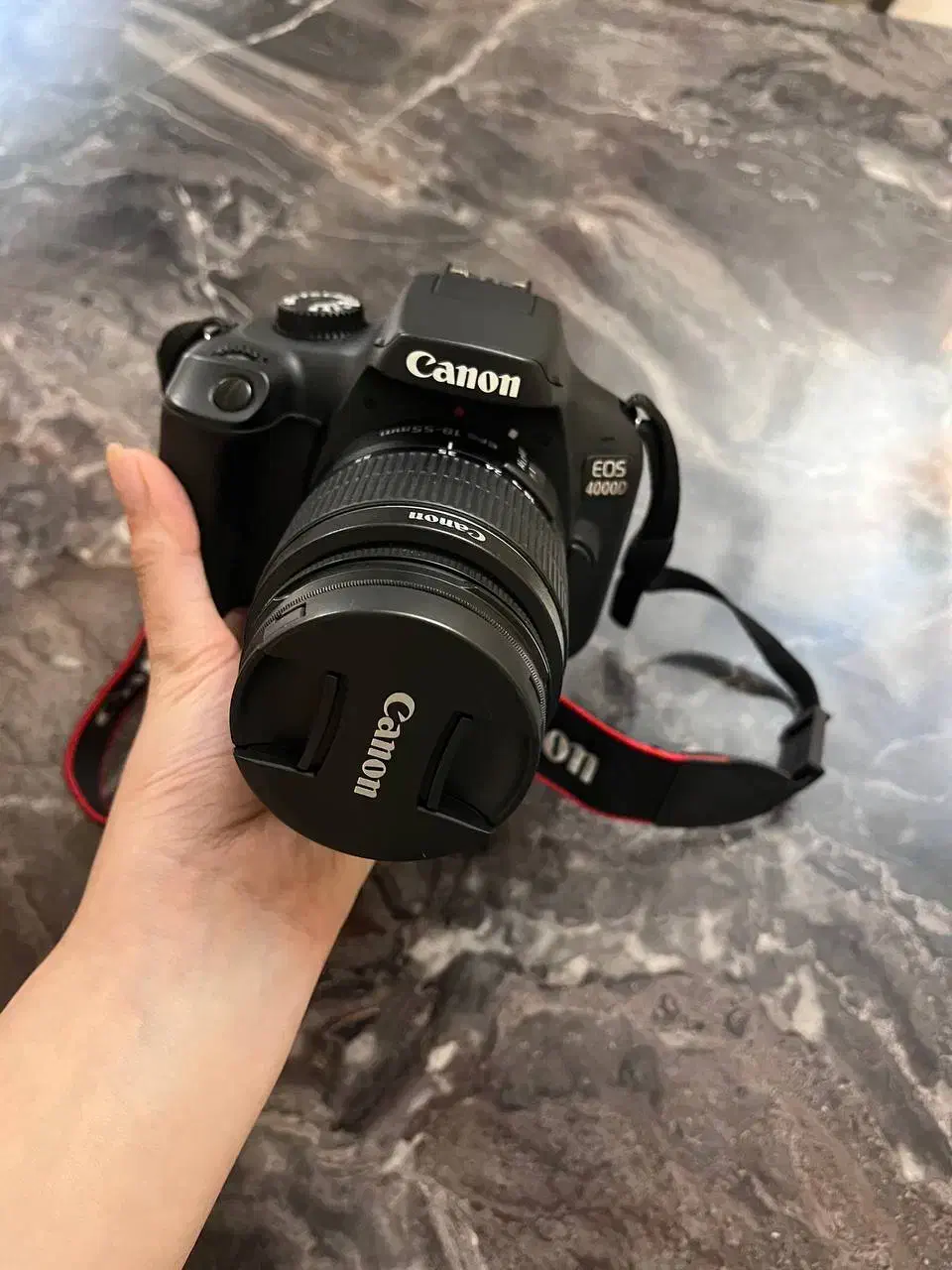 دوربین فیلمبرداری و عکاسی Canon 4000D در حد نو|دوربین عکاسی و فیلمبرداری|تهران, جیحون|دیوار