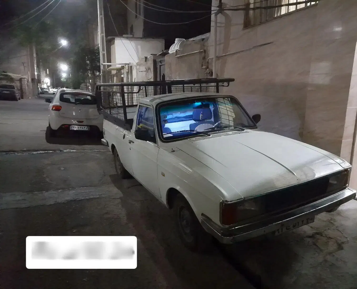 پیکان وانت بی رنگ|خودرو سواری و وانت|پرند, فاز ۱|دیوار