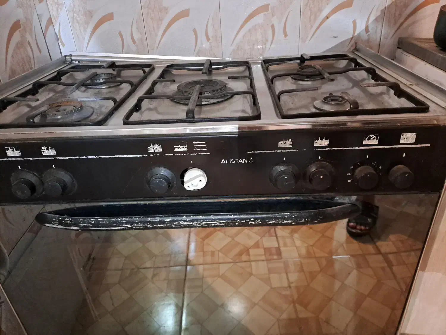 گاز فر دار سالم|اجاق گاز و لوازم برقی پخت‌وپز|بروجرد, |دیوار