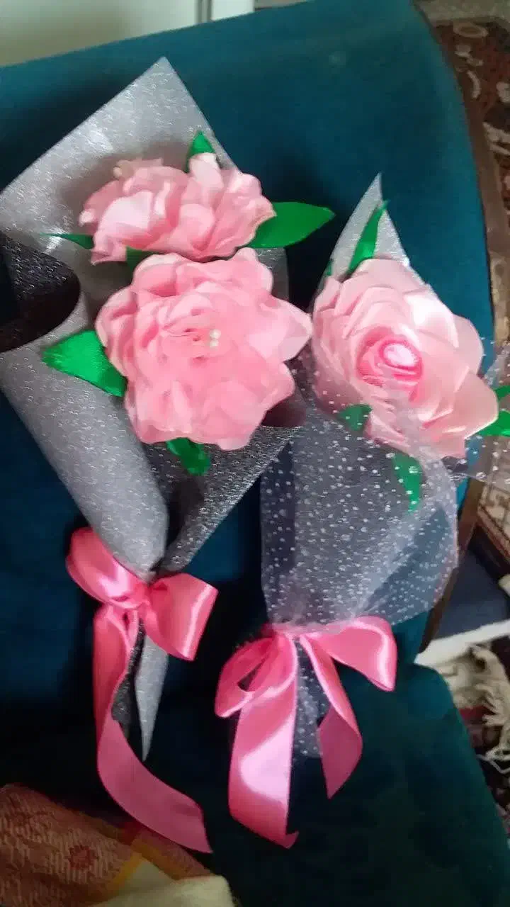 گل رویانی هدیه روز مادر|صنایع دستی و سایر لوازم تزئینی|کرمان, |دیوار