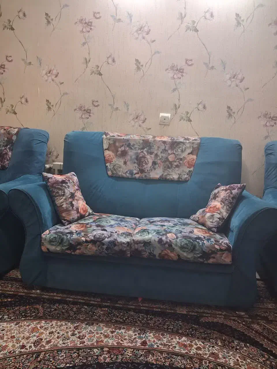 مبل راحتی|مبلمان خانگی و میز عسلی|ری, شهید غیوری (ابن باویه)|دیوار