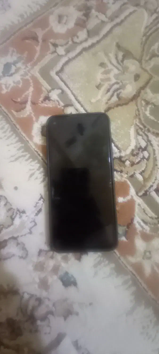 گوشی آ ۱۱ حافظه ۳۲|موبایل|ری, ظهیرآباد|دیوار