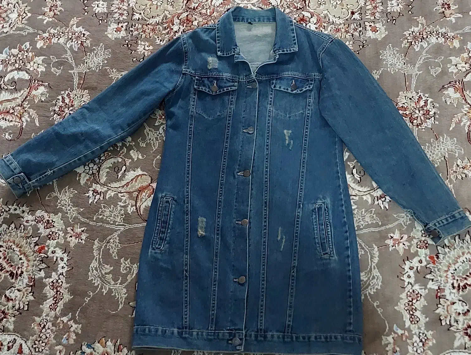 مانتو لی|لباس|گرمدره, |دیوار