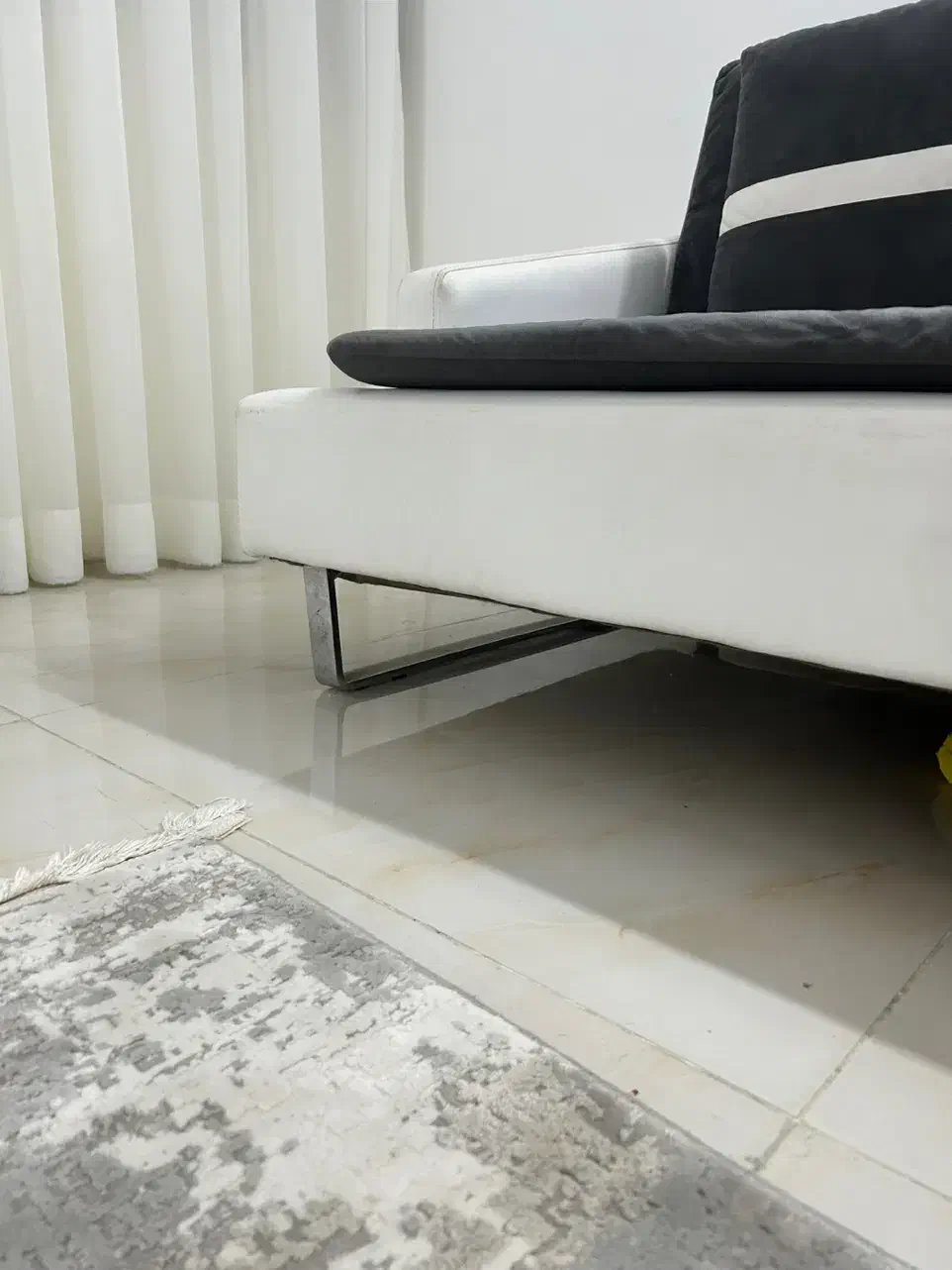 مبل چرم راحتی پایه استیل|مبلمان خانگی و میز عسلی|گرگان, |دیوار