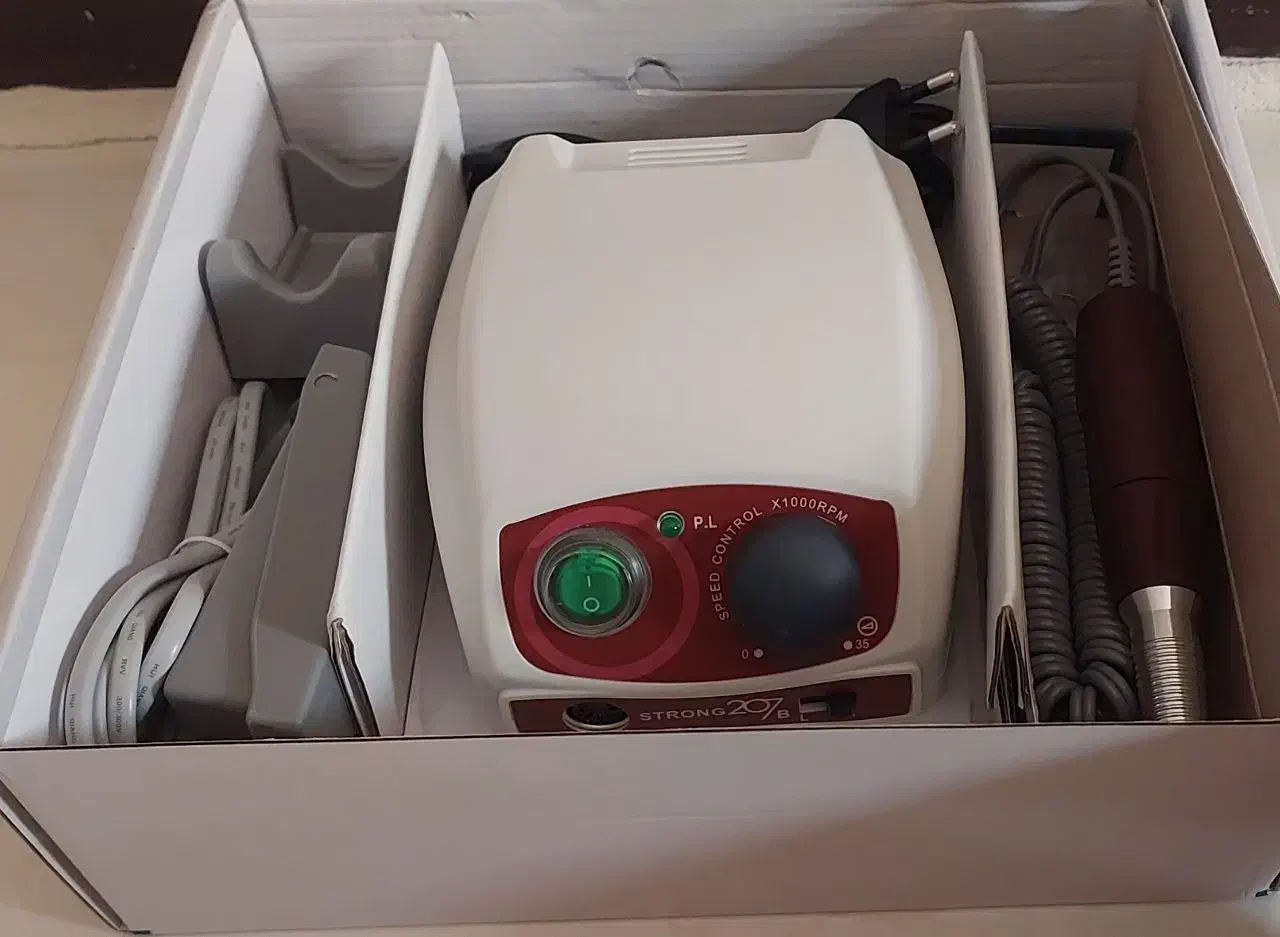 فروش لوازم زیبایی سالنی|آرایشگاه و سالن‌های زیبایی|سامان, |دیوار