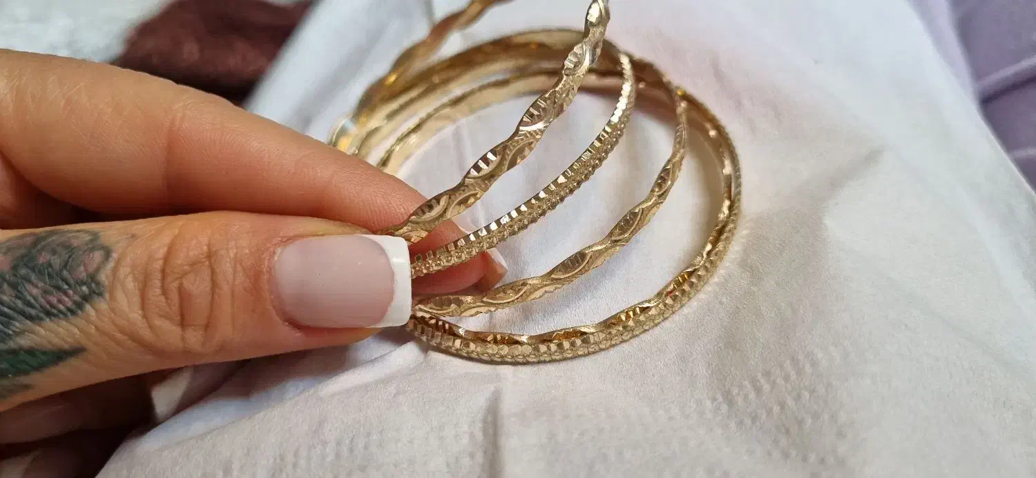 النگو طلاروس|جواهرات|کرج, برغان|دیوار