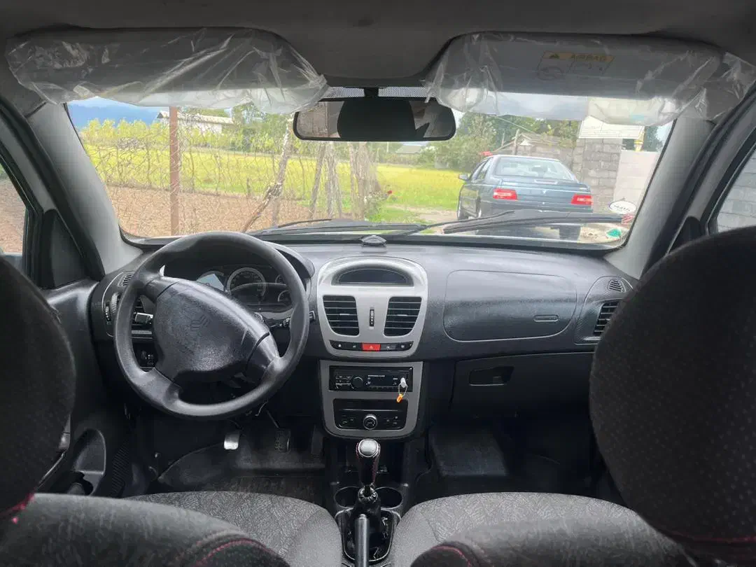 کوئیکR سفید مشکی مدل۹۸|خودرو سواری و وانت|شلمان, |دیوار