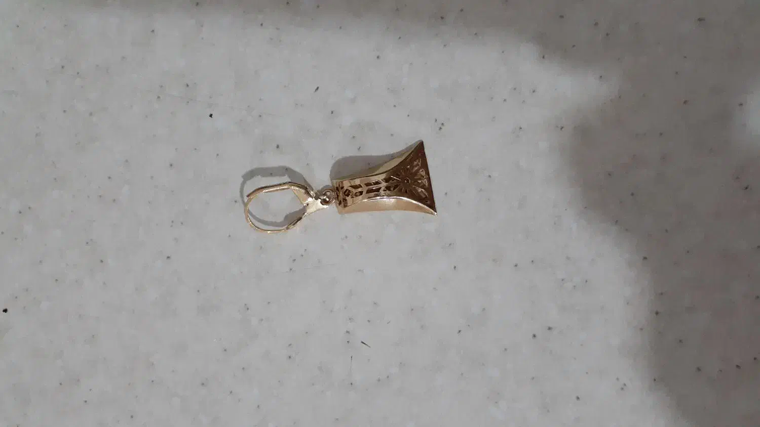 گوشواره|اشیا|ایلام, |دیوار