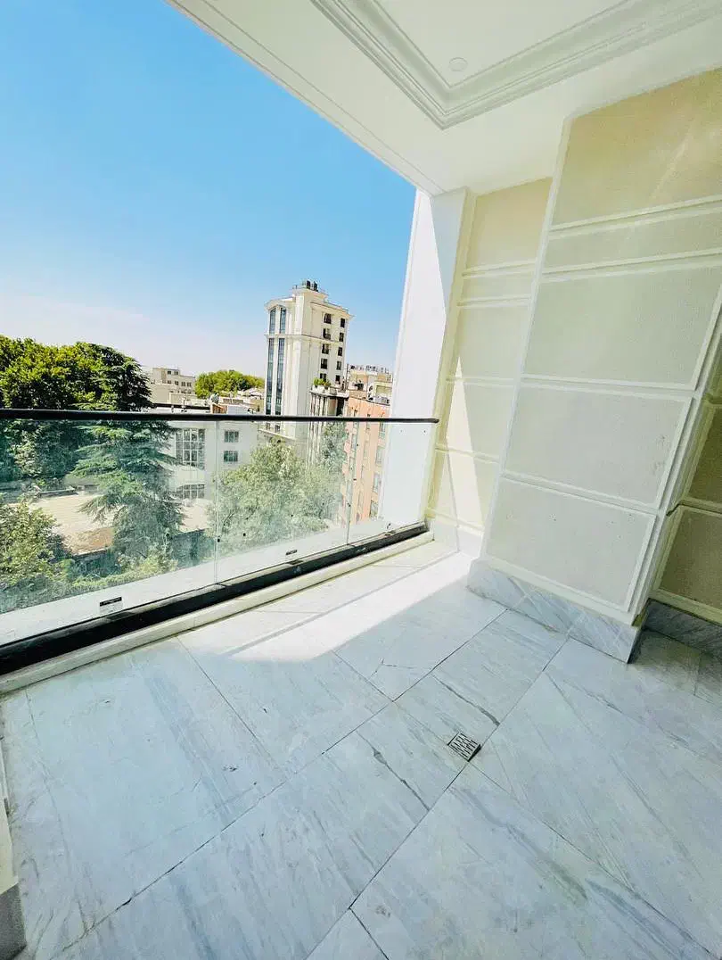 ۱۵۵ متر نوساز کلید نخورده فول امکانات