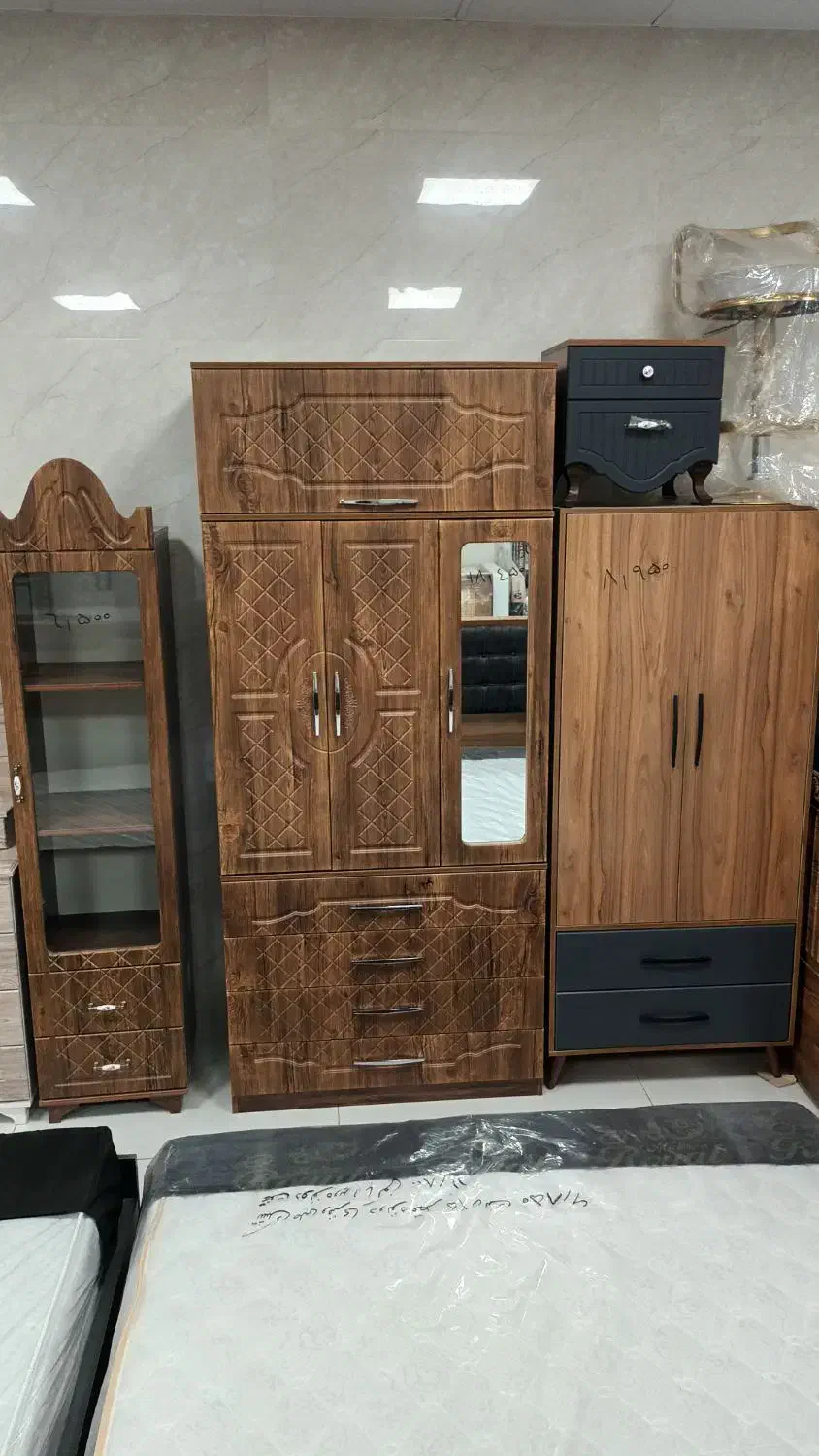 کمد وکیوم هرمی با ضمانت عرض ۱۰۱ سانت|جاکفشی، کمد، دراور|الوند, |دیوار