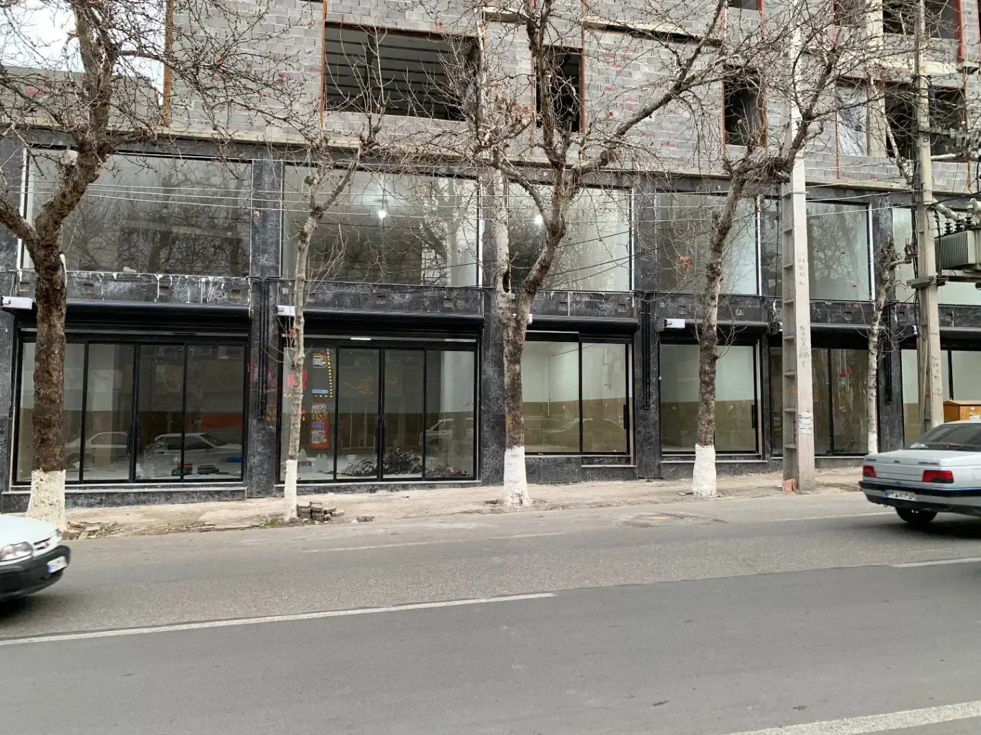 درب اتوماتیک. کرکره برقی.د‌وربین|خدمات پیشه و مهارت|گرگان, |دیوار