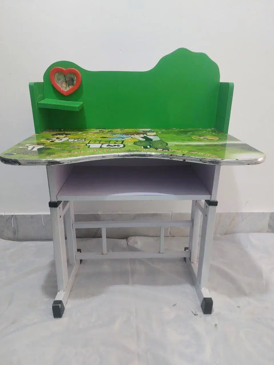 میز تحریر|میز تحریر و کامپیوتر|گلمکان, |دیوار