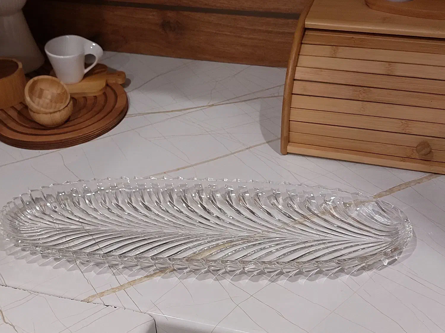 تعدادی ظروف پذیرایی شیک|ظروف سرو و پذیرایی|رشت, گلسار|دیوار