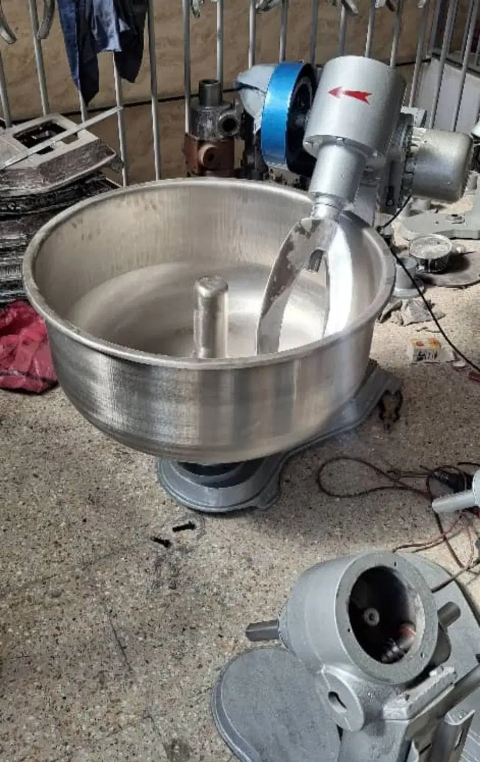 خمیرگیر و همزن نانوایی وقنادی|فروشگاه و مغازه|اصفهان, شهرک زاینده رود|دیوار