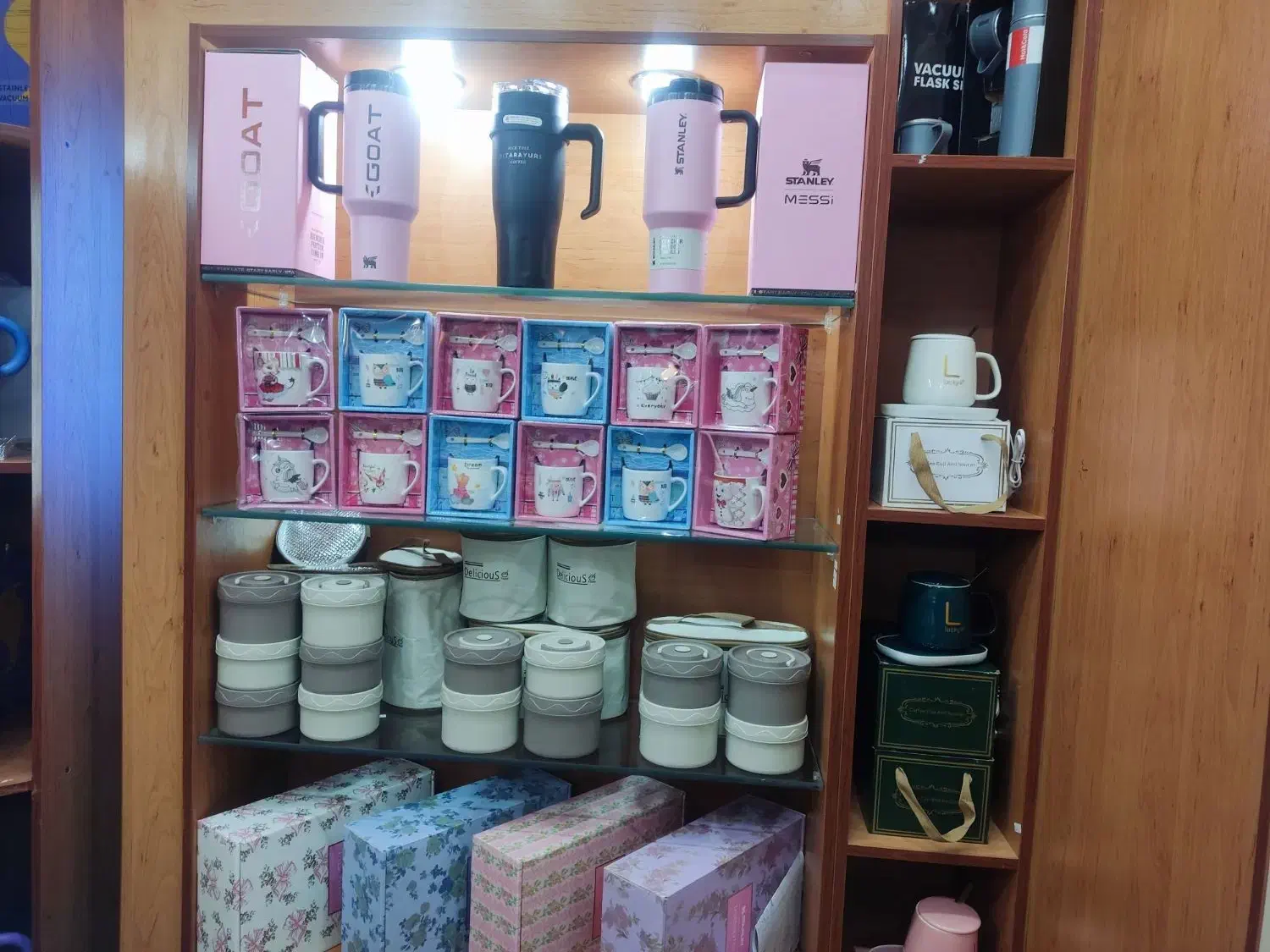 تراول ماگ و فلاسک تخفیف ویژه ولنتاین|ظروف نگهدارنده، پلاستیکی، یک‌بارمصرف|شیراز, زند|دیوار