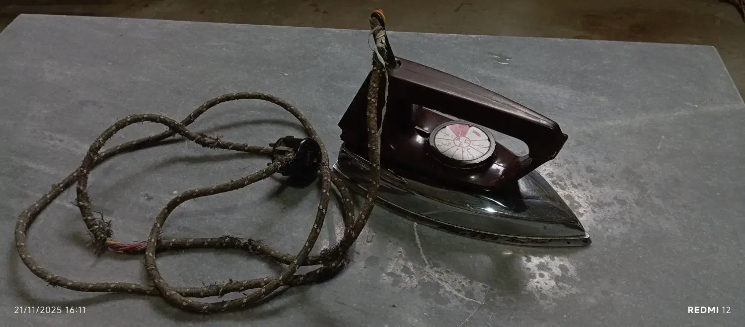 اتو قدیمی|اتو و لوازم اتو|کازرون, |دیوار