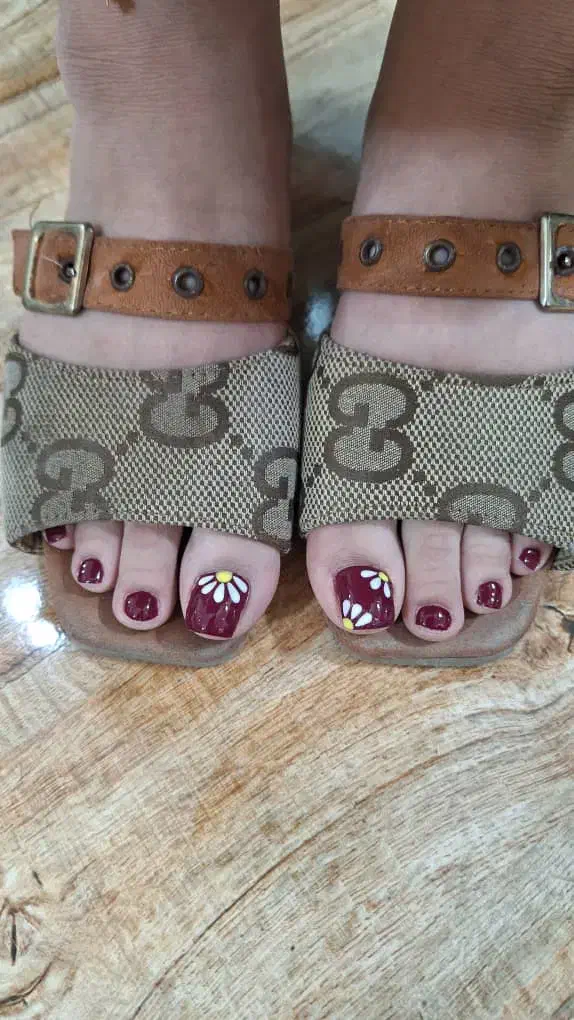 خدمات تخصصی کاشت ناخن با تخفیف ویژه|خدمات آرایشگری و زیبایی|اصفهان, الهیه|دیوار