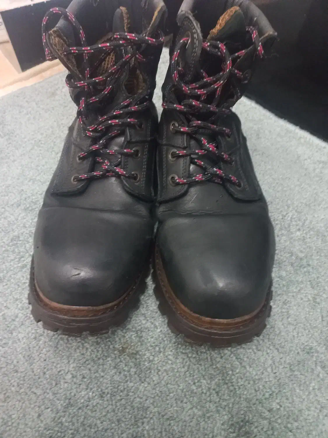 پوتین کاترپیلار اصلی|کیف، کفش، کمربند|سنندج, |دیوار