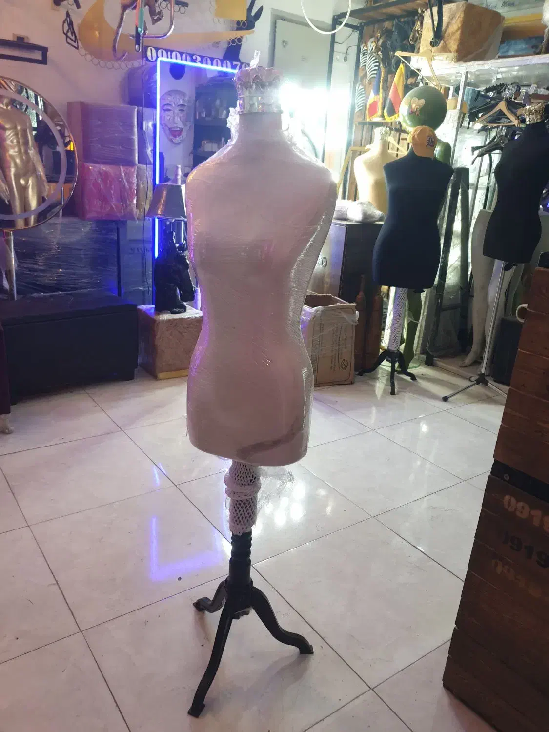 ای بی اس دار مانکن اتوخور و سوزن خور رگال دار قفسه|فروشگاه و مغازه|تهران, نعمتآباد|دیوار