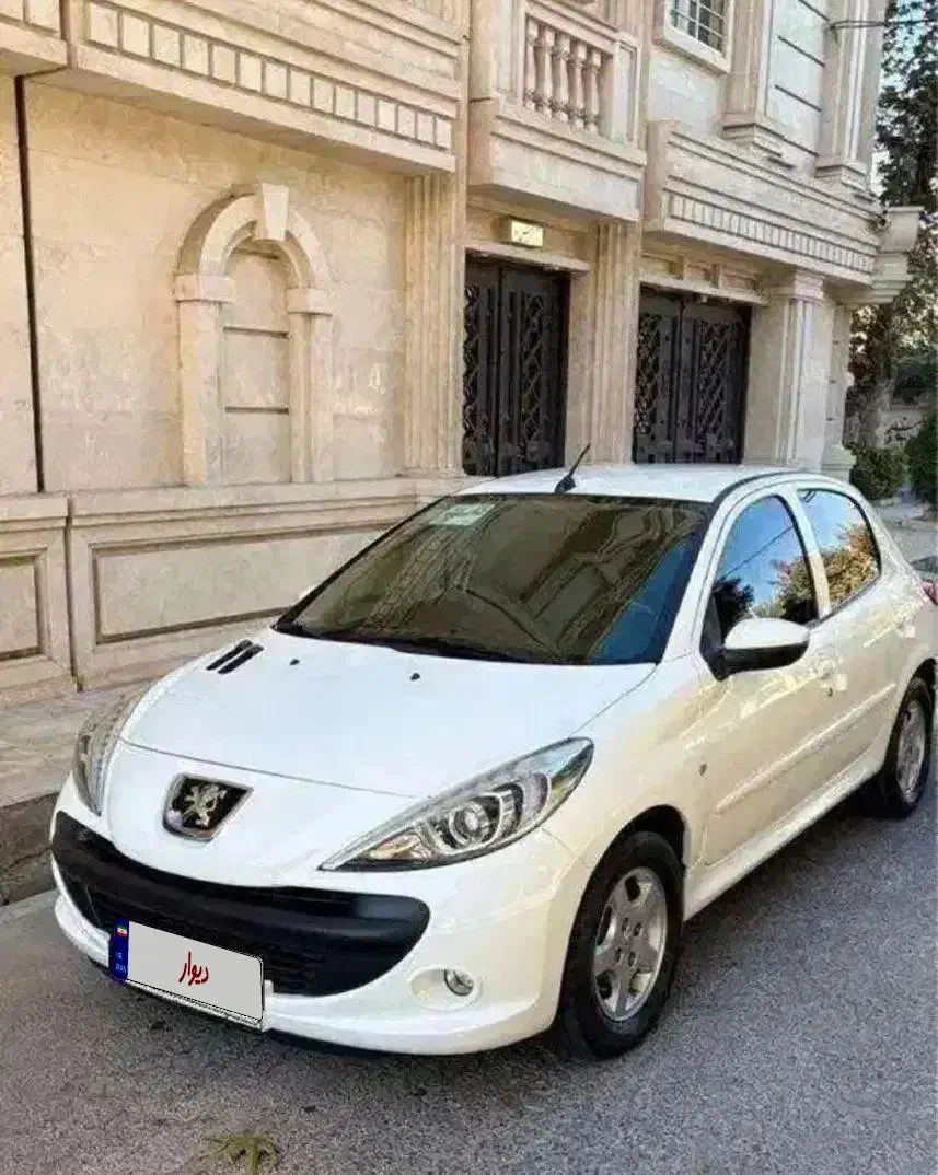 ۲۰۷ بیرنگ بی ضربه مدل ۹۸ استثنایی|خودرو سواری و وانت|رشت, گلسار|دیوار