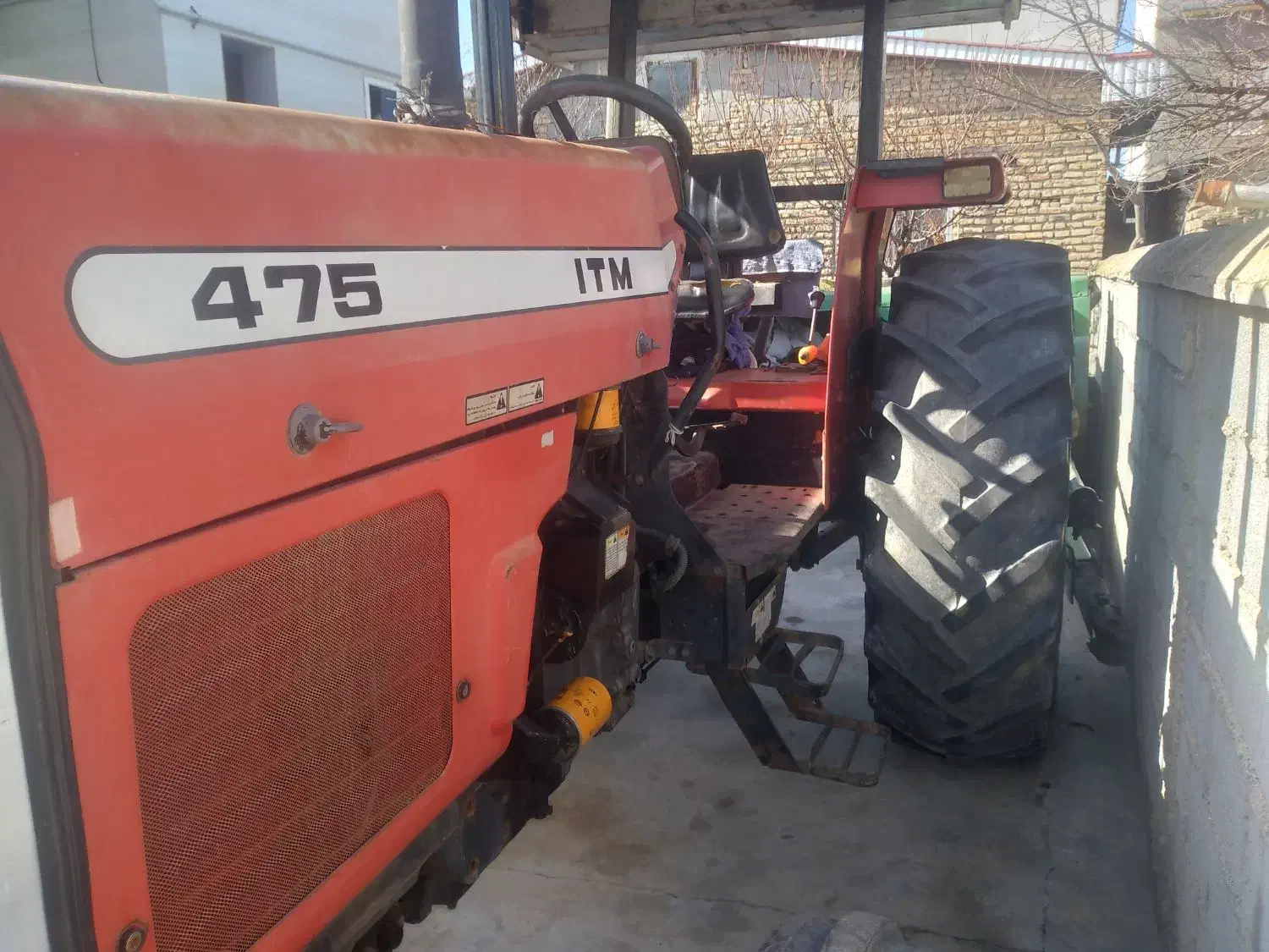 تراکتور و کاهبند|خودرو سنگین|بندر ترکمن, |دیوار