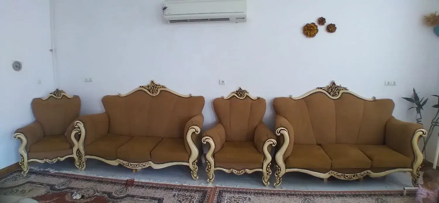 مبلمان ۸ نفره|مبلمان خانگی و میز عسلی|مهران (ایلام), |دیوار