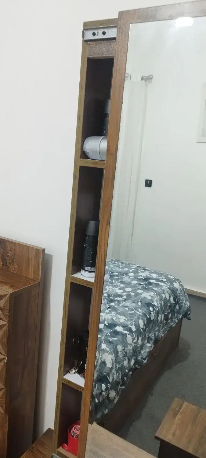 سرویس خواب|تخت و سرویس خواب|رشت, پیرکلاچای|دیوار