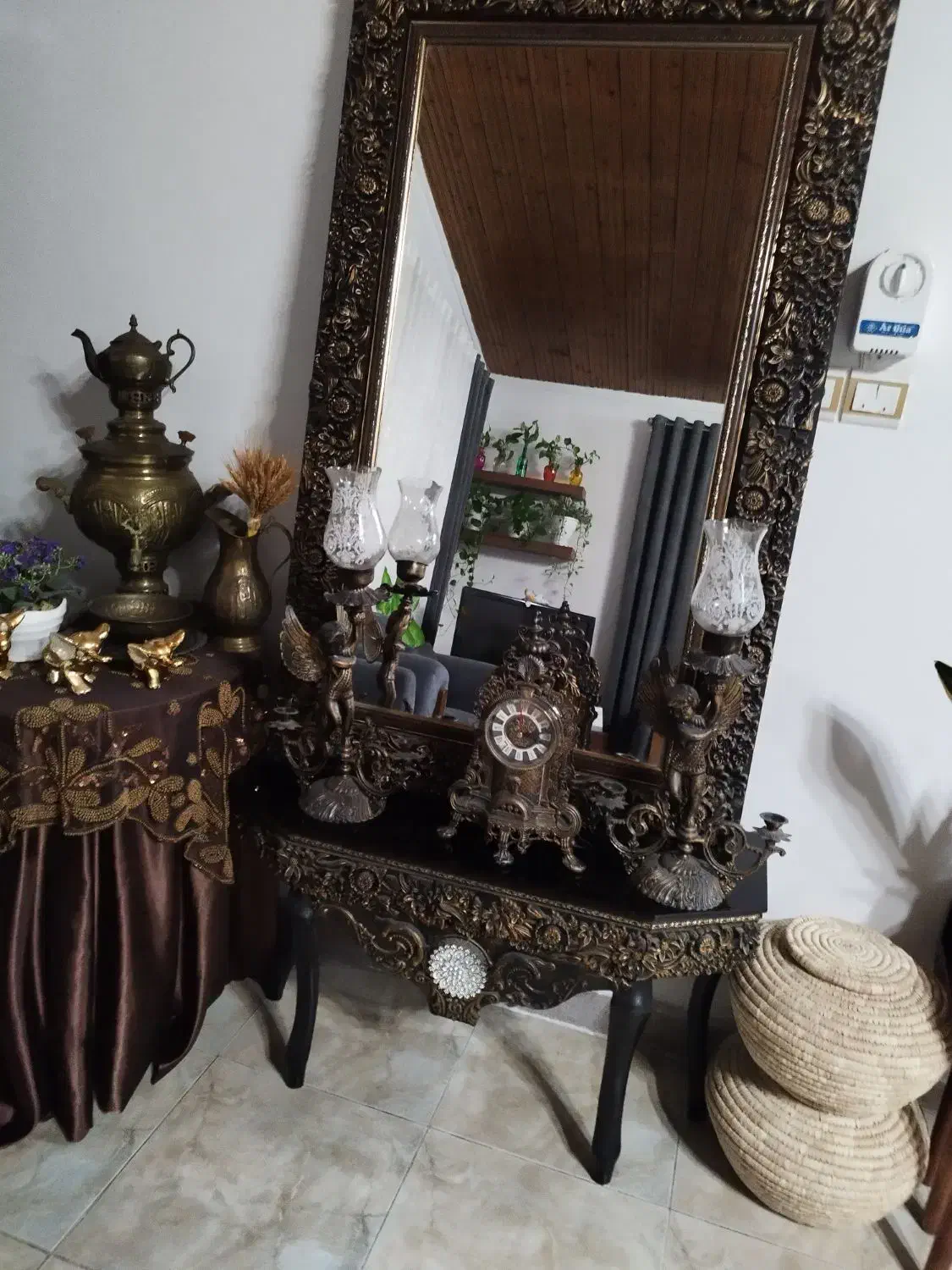 آینه ایستاده|آینه|بابلسر, |دیوار