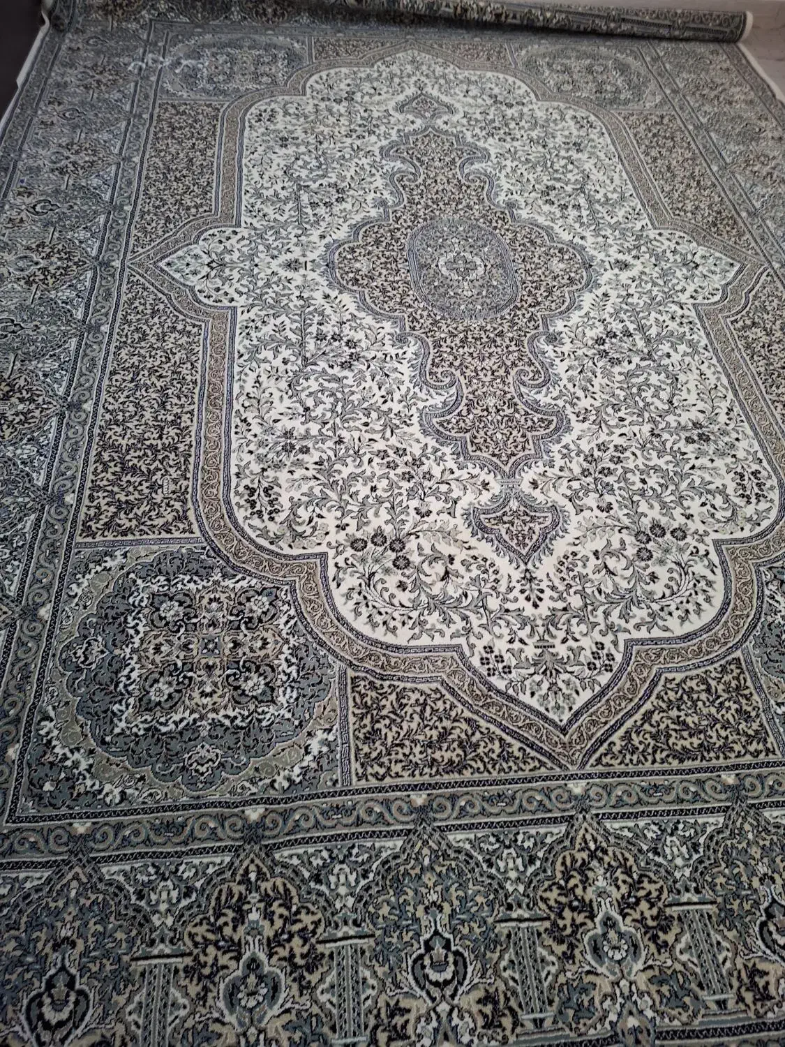 فرش|فرش|اصفهان, گورتان|دیوار