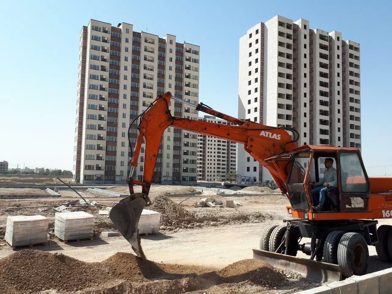 پیش فروش آپارتمان شهرک سیمرغ اسلامشهر|پیشفروش املاک|اسلامشهر, سیمرغ|دیوار