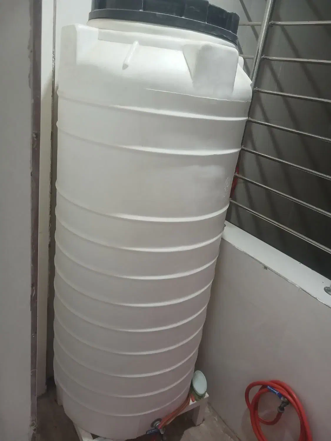 مخزن آب ۵۰۰ لیتری درجه ۱|مصالح و تجهیزات ساختمان|اهواز, کوی آغاجاری|دیوار